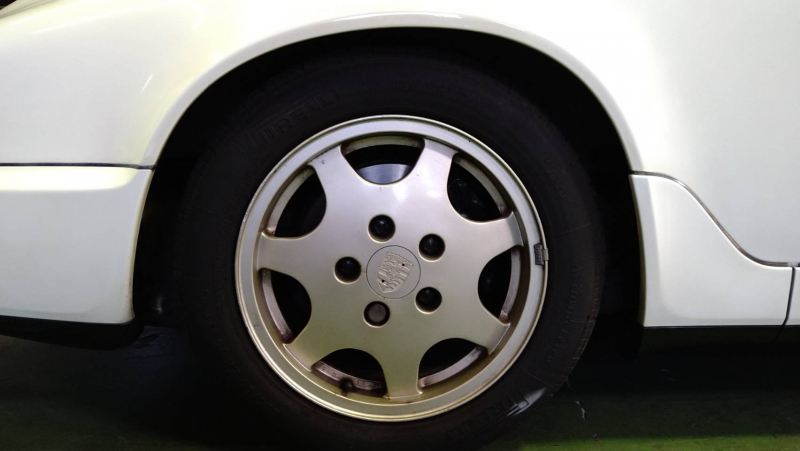 ポルシェ 911(Type964) カレラ4 5MT 低走行 ディーラー車 中古車