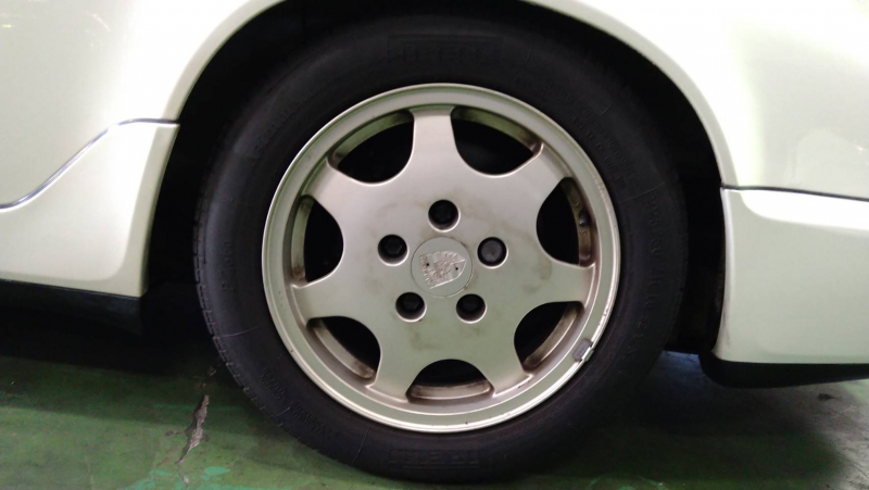 ポルシェ 911(Type964) カレラ4 5MT 低走行 ディーラー車 中古車