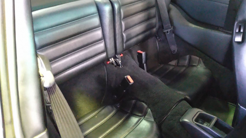 ポルシェ 911(Type964) カレラ4 5MT 低走行 ディーラー車 中古車