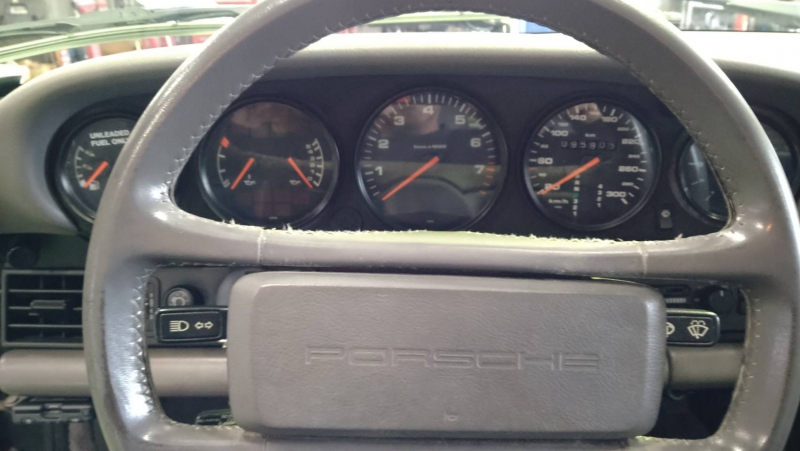 ポルシェ 911(Type964) カレラ2 ティプトロニック ディーラー車 中古車