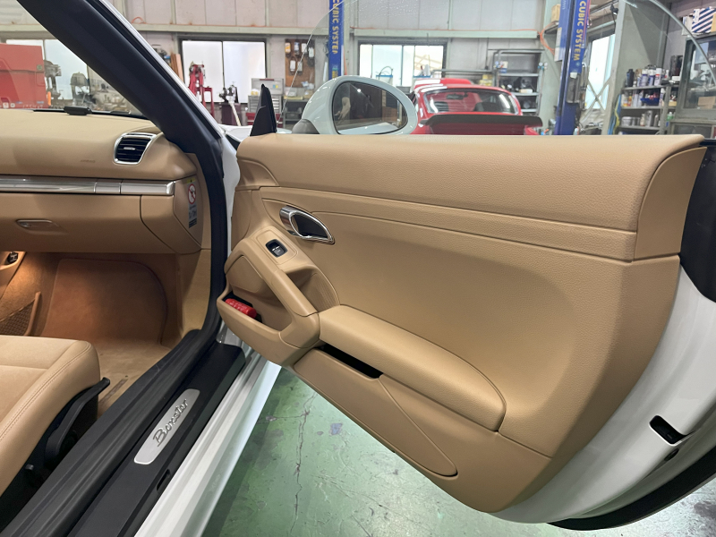 ポルシェ ボクスター(Type981) 981 2.7 PDK 左ハンドル 社外20インチ BILSTEIN 中古車