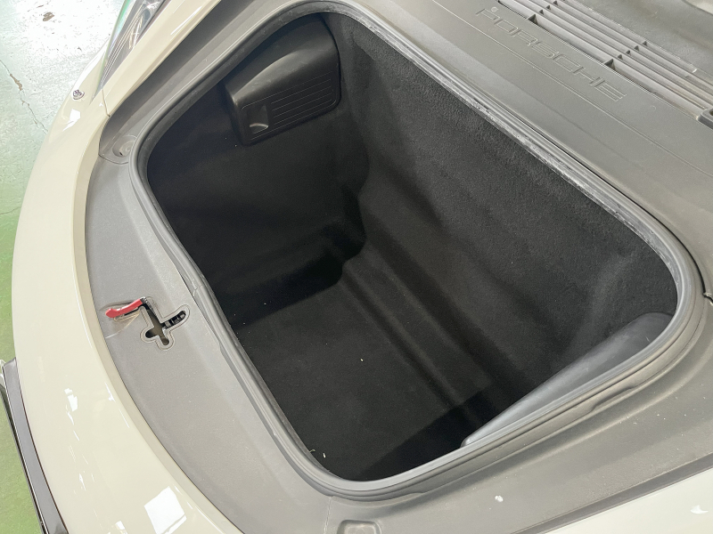 ポルシェ ボクスター(Type981) 981 2.7 PDK 左ハンドル 社外20インチ BILSTEIN 中古車