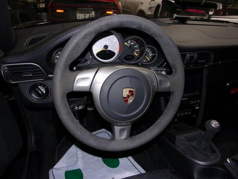 ポルシェ 911(Type997) GT2 ディーラー車 中古車