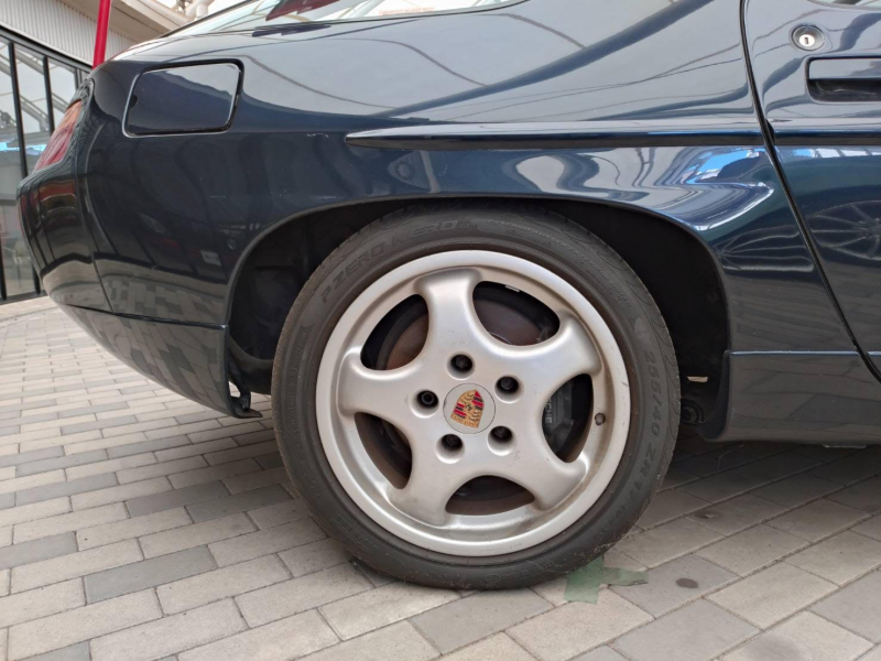 ポルシェ 928 GT 中古車